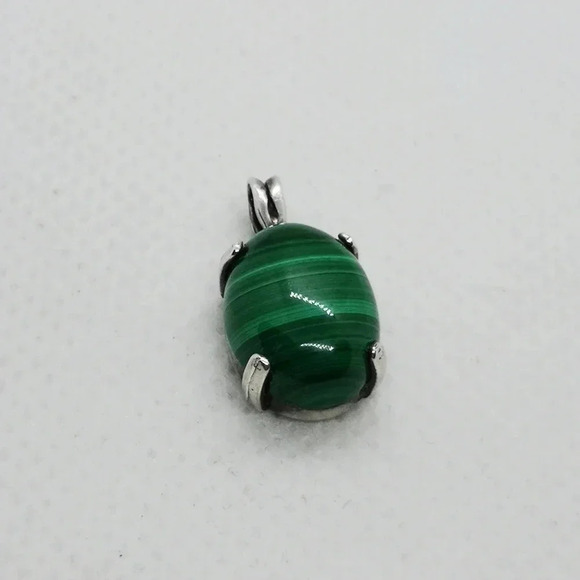 Jewelry - Malachite pendant